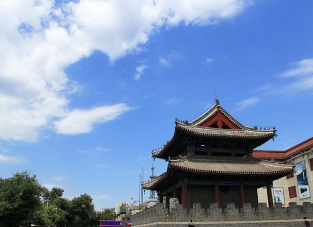 美麗中國:保定鐘樓,明代重建之宣德樓掛金代大鐘(圖)